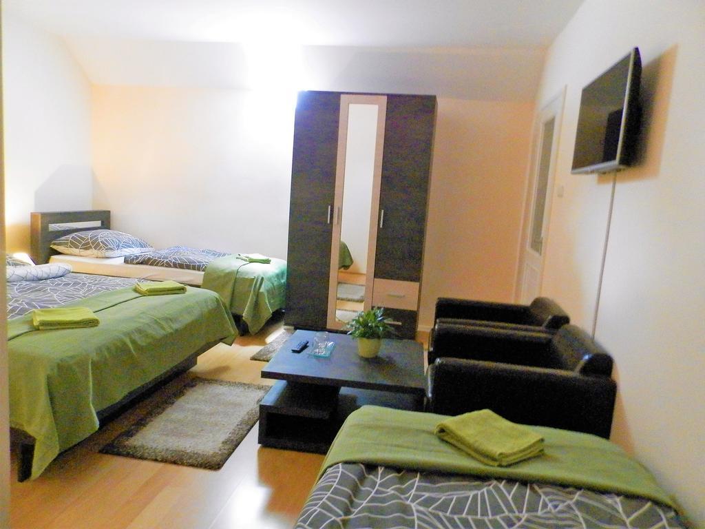 Bed and Breakfast Bartok Ter Panzio Еґер Екстер'єр фото